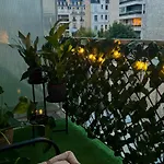 Stylish Studio W Balcony In 16Th - Eiffel Tower